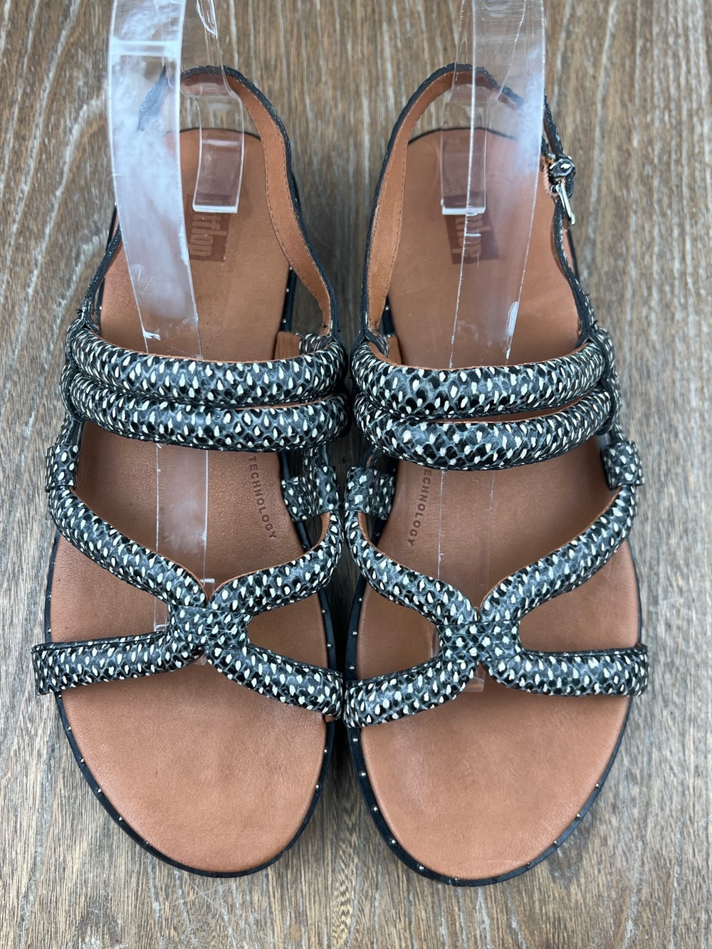 600 FitFlop BARELY DOTTED snake Braided Strappy Black & White Sandals 9